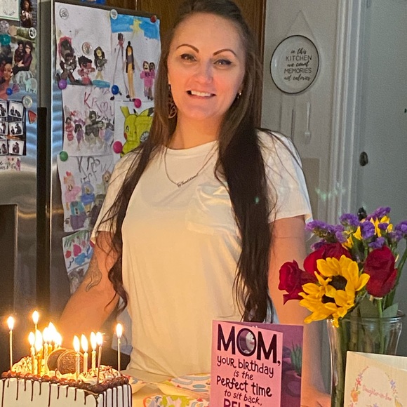 Meet your Posher, Stephanie - Picture 7 of 9